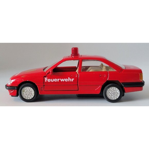 Dickie Cars Diecast Germany Fire Service Auto 4 1/2" Feuerwehr - Picture 1 of 8